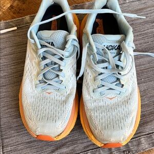 Hoka Women'sClifton 8. Size 7b Light Blue/Orange